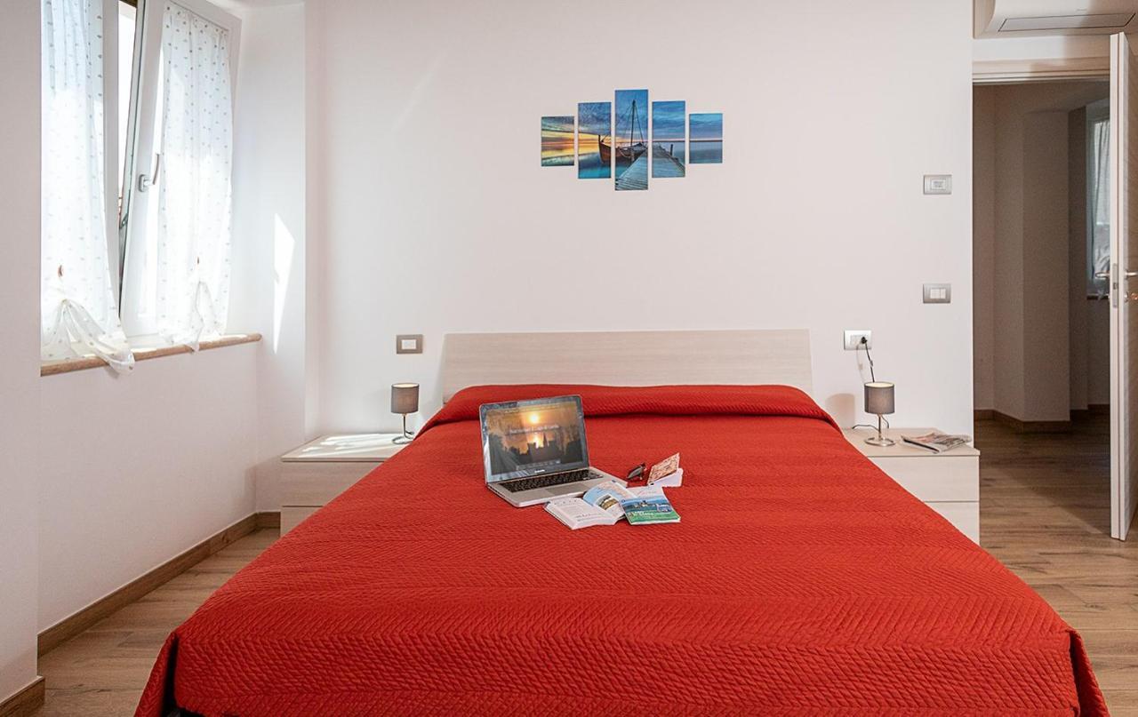 Casa Rossa - Regarda Travel Villa Bardolino Luaran gambar