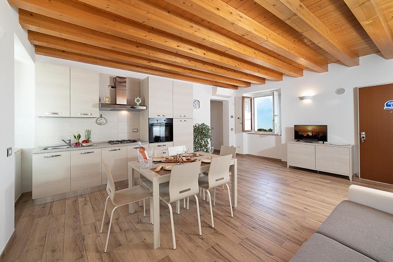 Casa Rossa - Regarda Travel Villa Bardolino Luaran gambar
