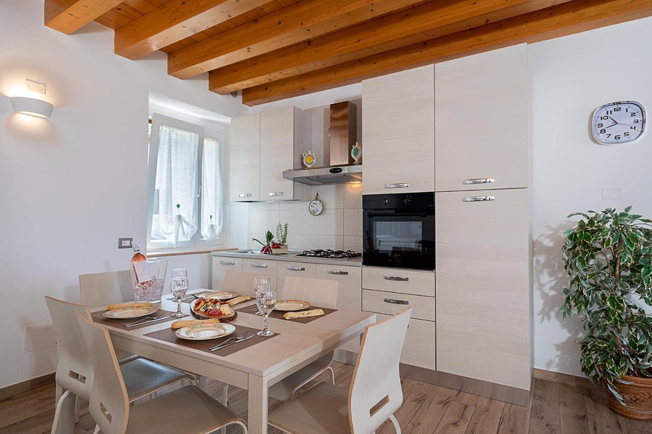 Casa Rossa - Regarda Travel Villa Bardolino Luaran gambar