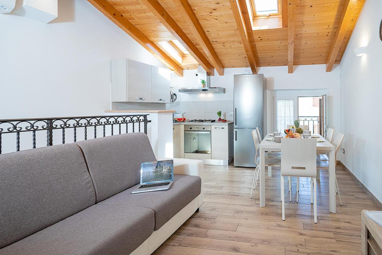 Casa Rossa - Regarda Travel Villa Bardolino Luaran gambar