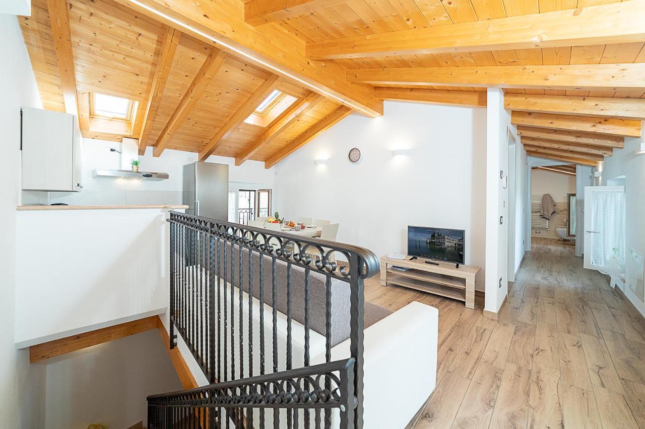 Casa Rossa - Regarda Travel Villa Bardolino Luaran gambar